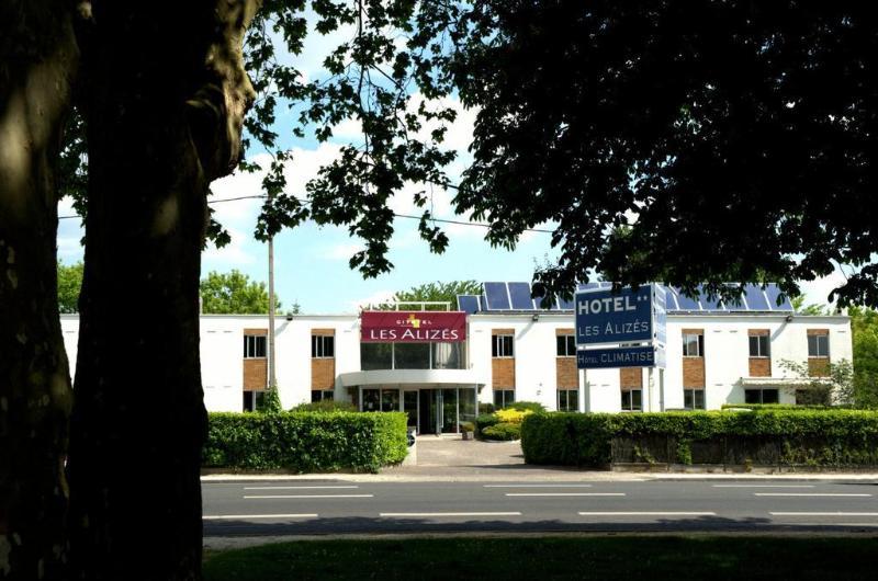 Citotel Hotel Les Alizes Eysines Esterno foto